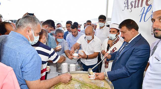 Malatya Büyükşehir Belediyesi Aşure Programı Düzenledi