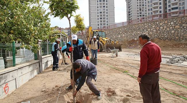 FIRAT MAHALLESİNDEKİ YENİ PARK YAPIMINDA SONA YAKLAŞILDI