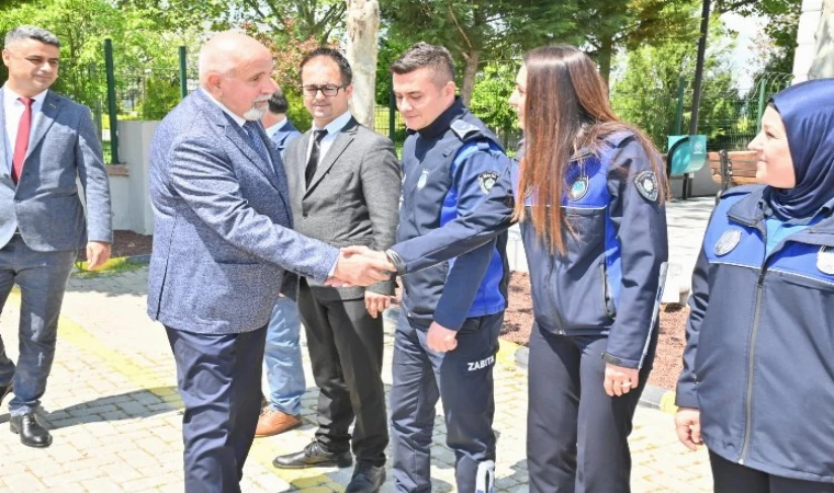 Manisa’da nöbetçi birimlere bayram ziyareti