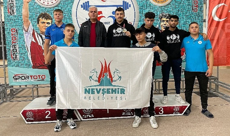 Nevşehir Belediyesi Gençlik ve Spor Kulübü’nün milli sporcusu Yaşar Karaca Türkiye Şampiyonu