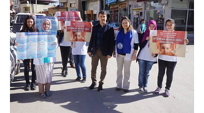 Sarıgöl&#39;de otizm farkındalık yürüyüşü