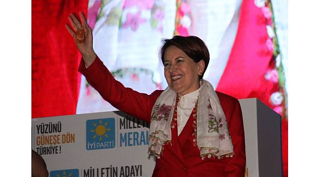 Akşener beyanname açıkladı, partililer uyudu