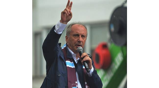 Muharrem İnce Trabzon&#39;da yağmur altında konuştu