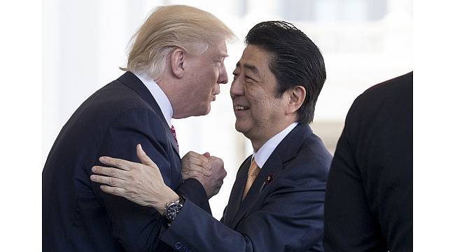 Trump Kuzey Kore zirvesi öncesi Abe ile görüşecek