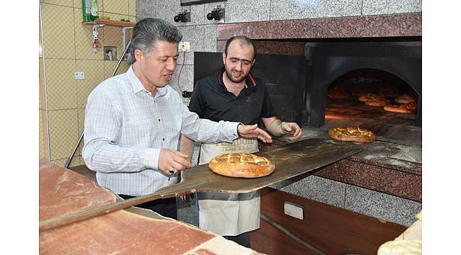 AK Parti&#39;li Özkan, Kırkağaç esnafıyla buluştu