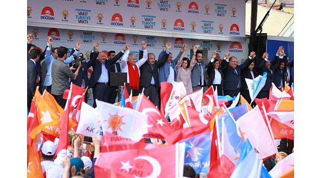 Başbakan Yıldırım&#39;dan terörle mücadelede kararlılık mesajı