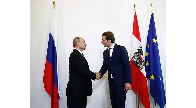 Putin Viyana&#39;da Cumhurbaşkanı Bellen&#39;den Sebastian Kurz bir araya geldi