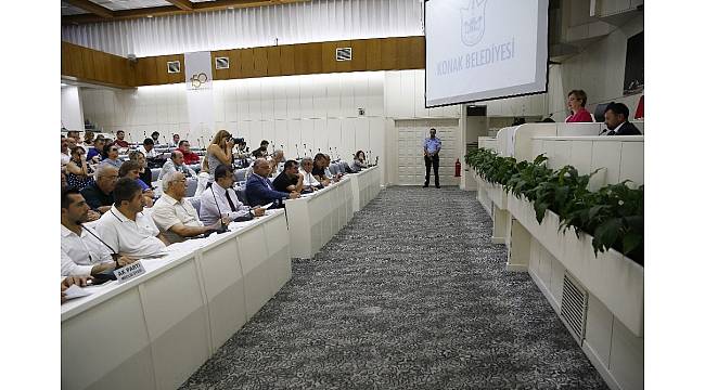 Pekdaş: &quot;Fikirlerin yargılanacağı tek yer mahkemeler olmalıydı&quot;