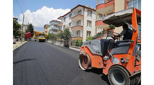 Develi Yeni Mahallede sıcak asfalt çalışması başladı