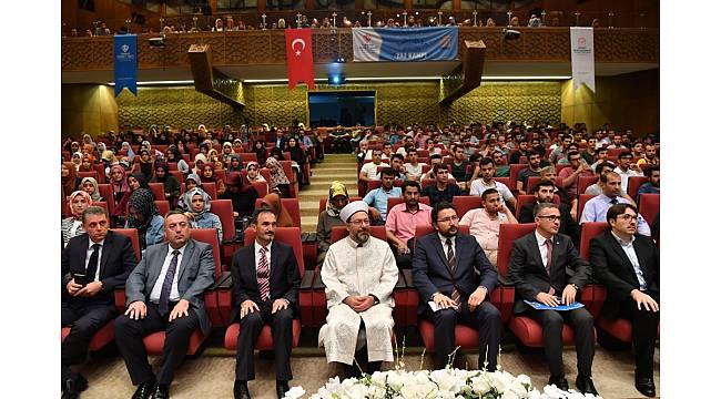 Diyanet İşleri Başkanı Erbaş: &quot;Hakkın batıla galip gelmesi için mücadele edeceğiz&quot;