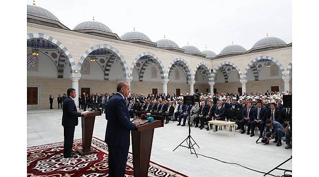 Cumhurbaşkanı Erdoğan, İmam Serahsi Camii&#39;nin açılışını yaptı