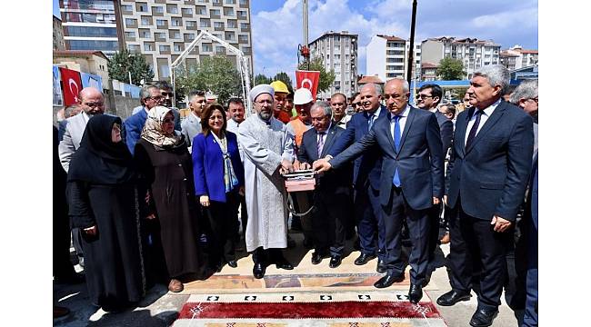 Müftülük Külliyesi&#39;nin temeli Diyanet İşleri Başkanı Prof. Ali Erbaş&#39;ın katılımı ile atıldı