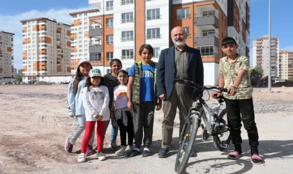 Ahmet Çolakbayrakdar’dan ’dönüşüm’ yorumu