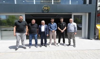 Kayseri esnafına Büyükkılıç’tan ziyaret